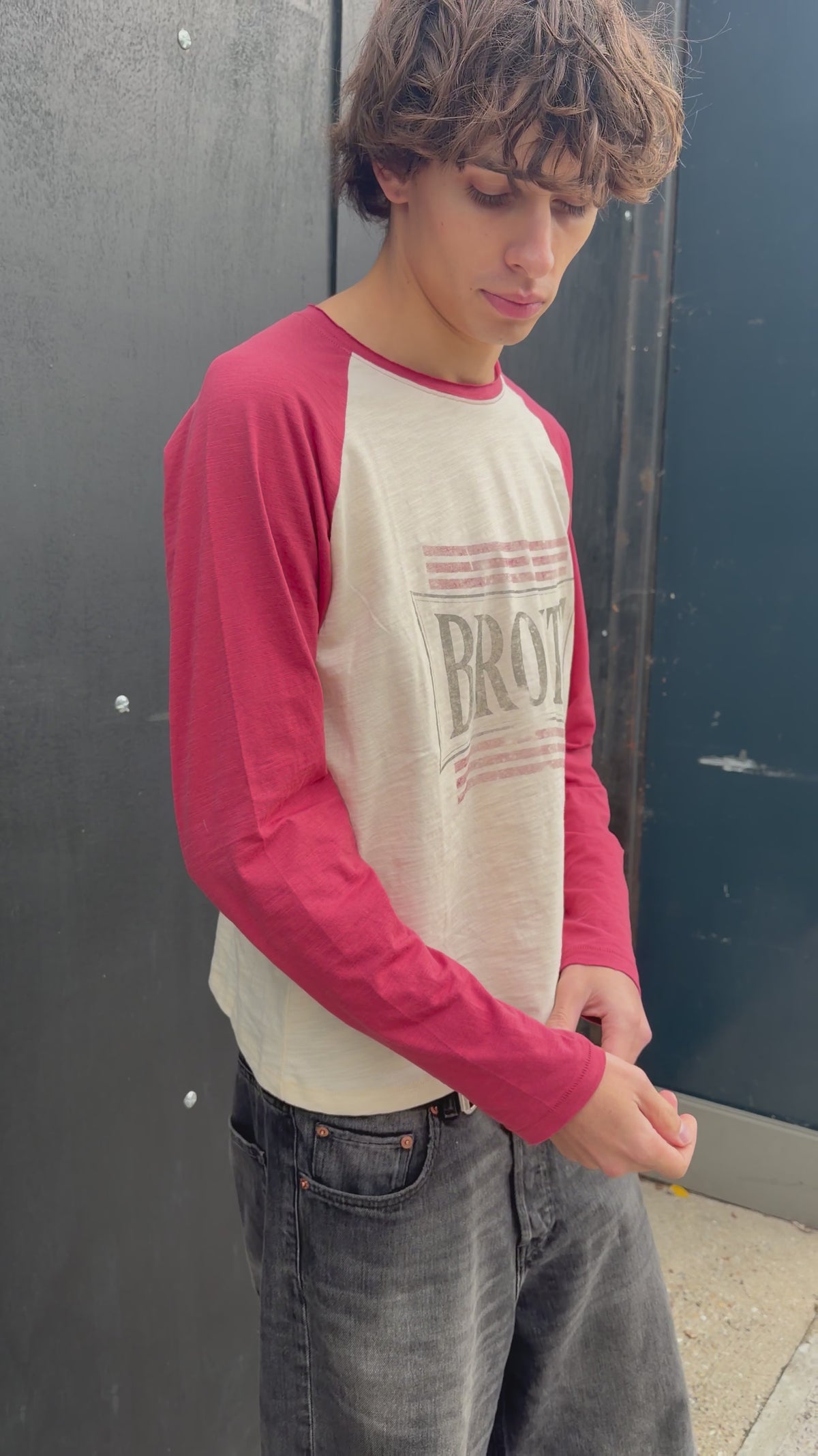 Vintage Raglan Long Sleeve T